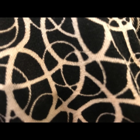 DRAPE ACETATE JACKET, B&W Graphic Circles, Size L - Picture 2 of 3